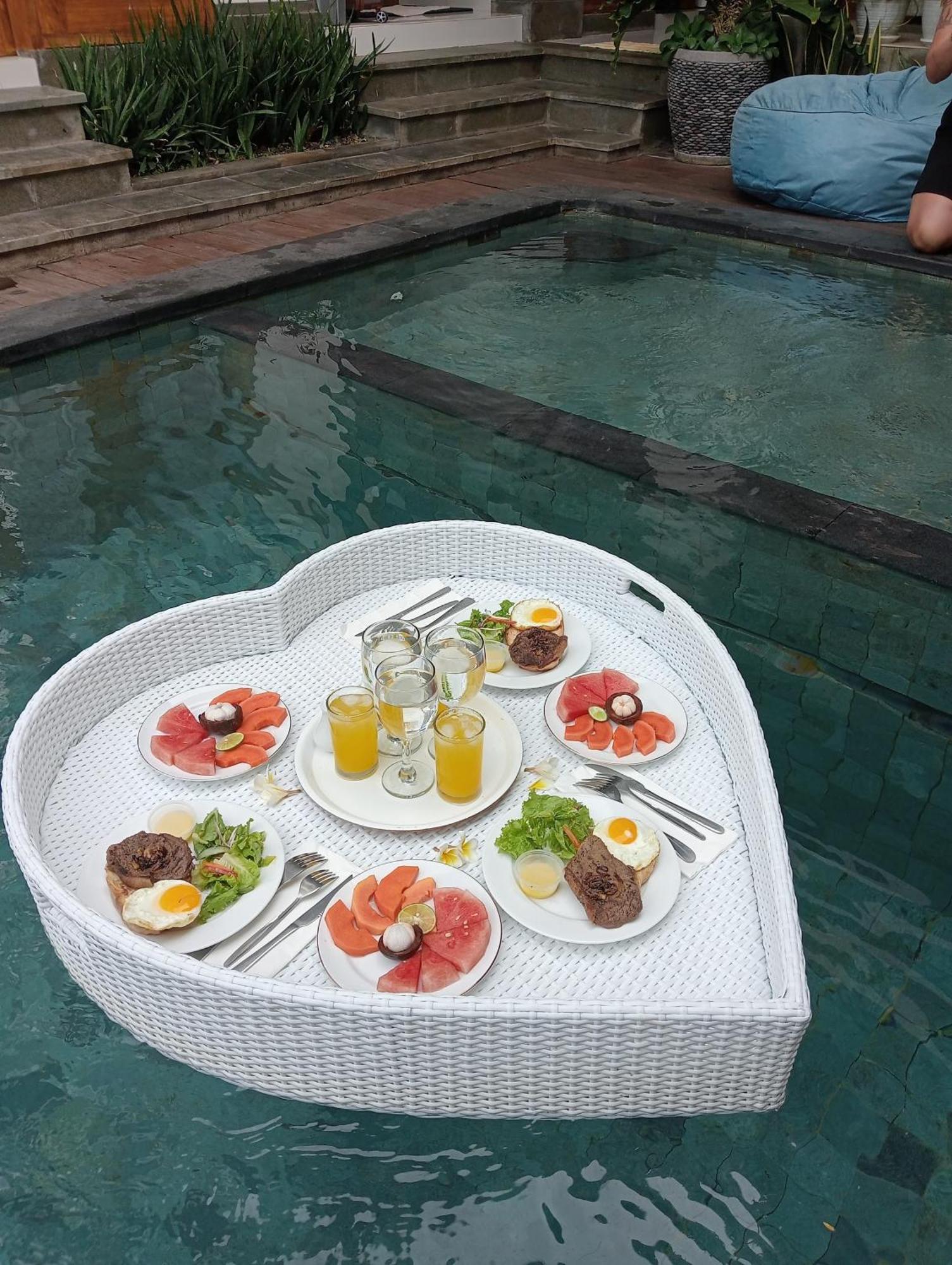 Mandox Villa Bali อูงาซัน ภายนอก รูปภาพ
