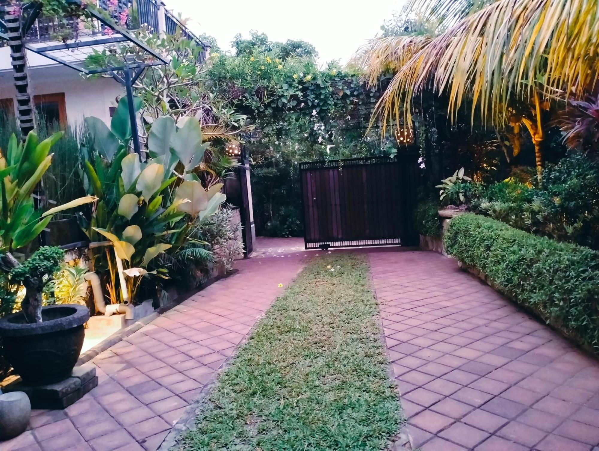 Mandox Villa Bali อูงาซัน ภายนอก รูปภาพ